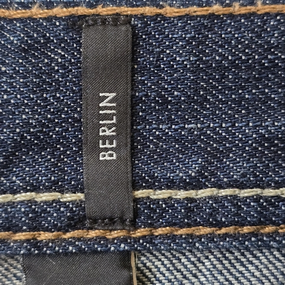 ⭐️I-N-C Men's "Berlin" Slim-Fit Jeans - Picture 4 of 8